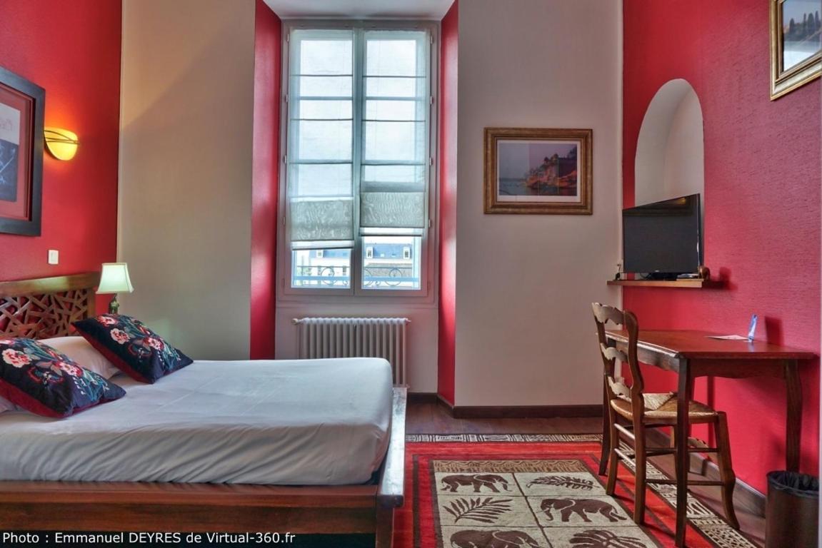 Hotel Queen Serenity 2*